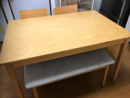 ダイニングテーブル