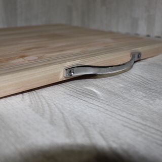 ハンドメイドでつくりました！カッティングボード　ひのきの画像