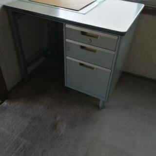 無料銀行スチールデスク