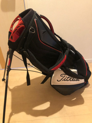 タイトリスト　スタンド式キヤャデイバッグ