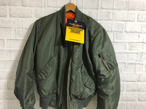 MA-1 フライトジャケット