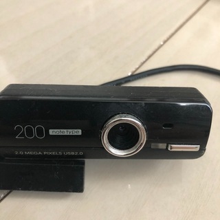 ノートPC向けにデザインされた「200万画素」Webカメラの画像