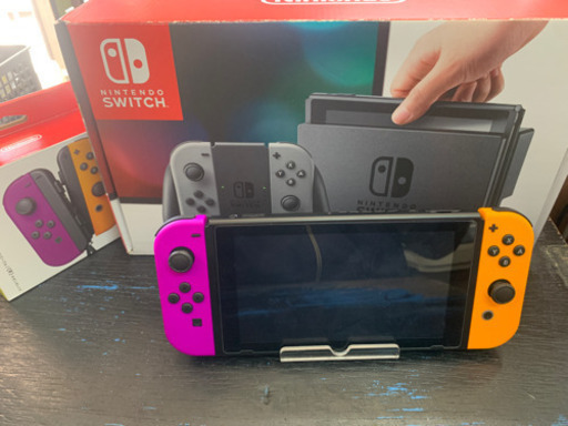【良品】ニンテンドースイッチ 旧型 本体 新色コントローラー