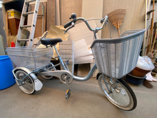 三輪自転車　大人用