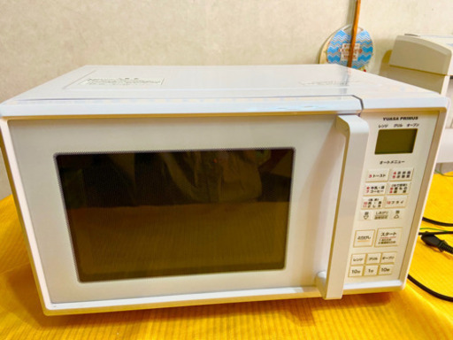 綺麗な、電子レンジ。取り扱い説明書、箱付き。