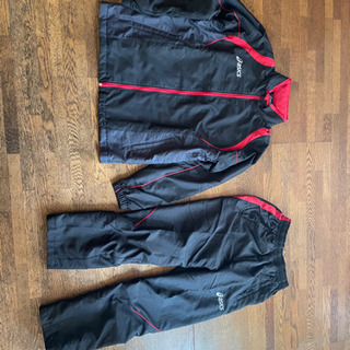 asicsトレーニングウェア