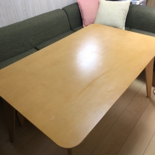 ダイニングテーブル