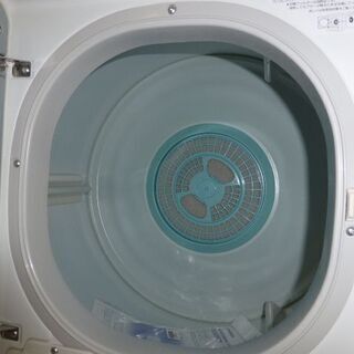 TOSHIBA 2015年製　電気衣類乾燥機　6.0kg