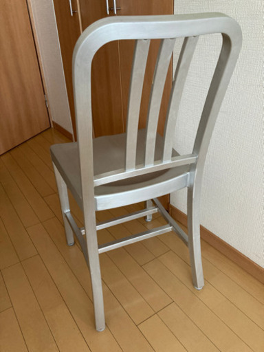 エメコチェア　EMECO