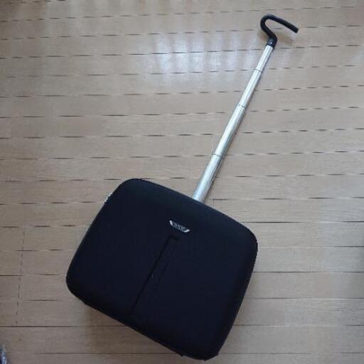 【取引中】TITAN キャリーバッグ トラベルバッグ