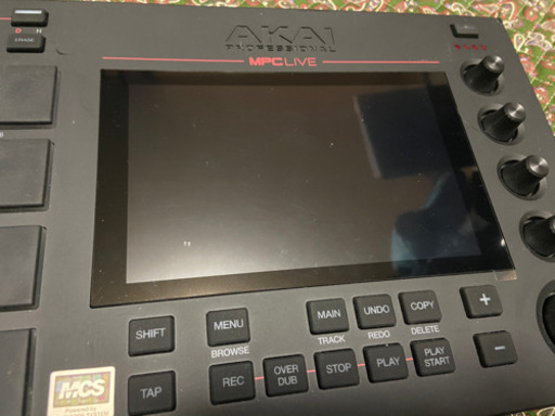 AKAI MPC LIVE スターターキット