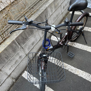 折り畳み自転車の画像