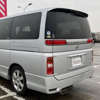 日産エルグランド　2500ハイウェイスター　最終後期E51 ブリリアントシルバー　2008年　6.8万kmの画像