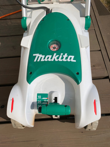 【受渡確定】マキタ　芝刈り機