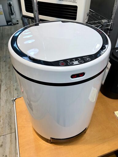 中古　ゴミを自動吸引する掃除機ゴミ箱「クリーナーボックス」SESVCBIN　2018年製