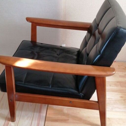 カリモク 中古シングルソファ