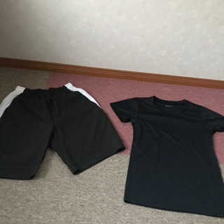★【お取引決定】速乾性　半袖Tシャツ4枚＆ハーフパンツ2枚セットの画像