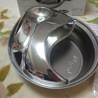 【美品】小型犬または猫用水飲み器の画像