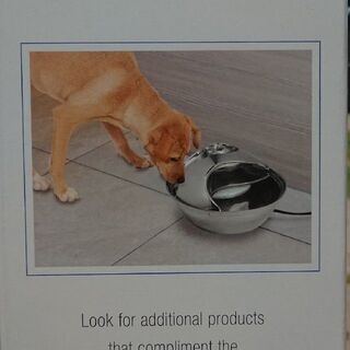 【美品】小型犬または猫用水飲み器の画像