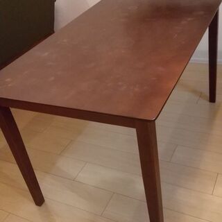 ダイニングテーブル(椅子無し) お譲りします