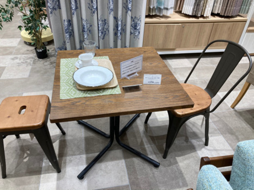 カフェ風ダイニングセット