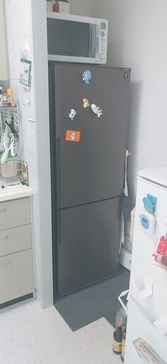 値下げ2/14: SHARP冷蔵庫 sj-pd27b