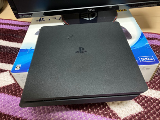 プレステ4とイヤホン、モニターセット