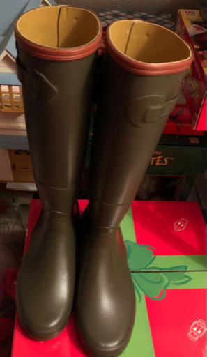 AIGLE  レインブーツ　カーキ