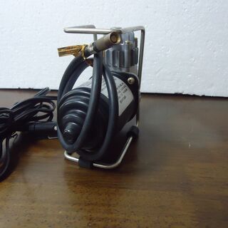 エアーコンプレッサー　応急用車載（中古）の画像