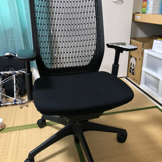 【取引者確定】オカムラ　ヴィスコンテ　オフィスチェア