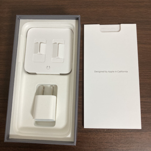 iPhone 8  本体 Space Gray 64 GB SIMフリー