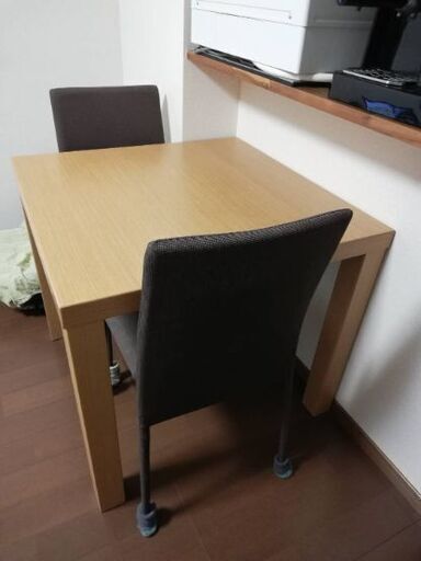ニトリ　テーブル