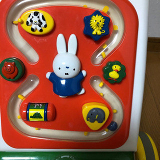 受け渡し決定ミッフィー　手押し車　玩具の画像