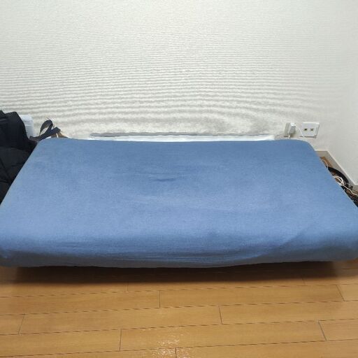 ソファベッドをお売りします。