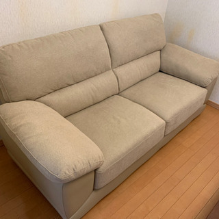 最終価格早い者勝ち総額6.5万？→半額以下！美品　へたりなし高級ソファー高級テーブルセットの画像