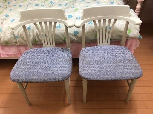 【購入者決定】かわいいダイニングチェア 2脚