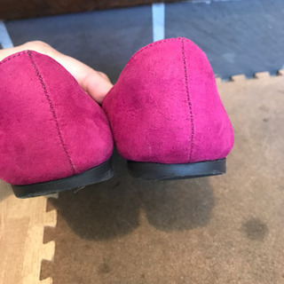 無料　濃ピンク　フラットパンプスの画像