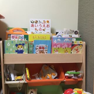 子供用　書棚ラック
