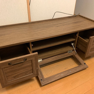 2月で終了高級感　美品　テレビ台早い者勝ちの画像