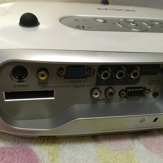 【ジャンク】プロジェクターとスピーカーの画像