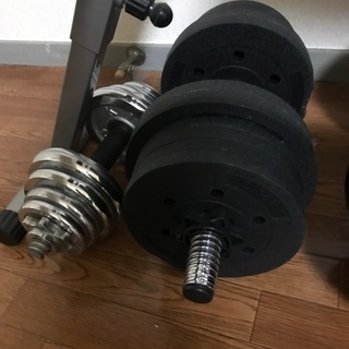 トレーニングセット　腹筋マシン　ダンベルの画像