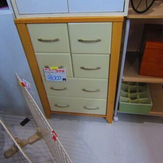 値下品サービス品　3000円　　 リサイクルショップのダイトーです。お持ち帰り価格　おしゃれシェストの画像