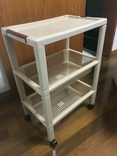 プラスチック　棚