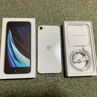 iPhone se 2世代　ホワイト　64GB MHGQ3J/A