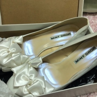 白パンプス①の画像