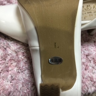 白パンプス②の画像