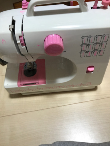 コンパクト電動ミシン