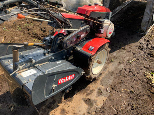 耕運機　ラビット耕運機ST871  （候補の方とお話中）