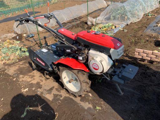 耕運機　ラビット耕運機ST871  （候補の方とお話中）