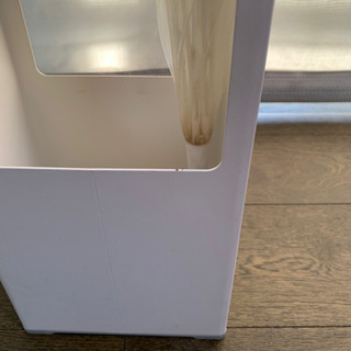 【譲ります】tidyスリムなおしゃれ傘立て（最大8本収納）の画像